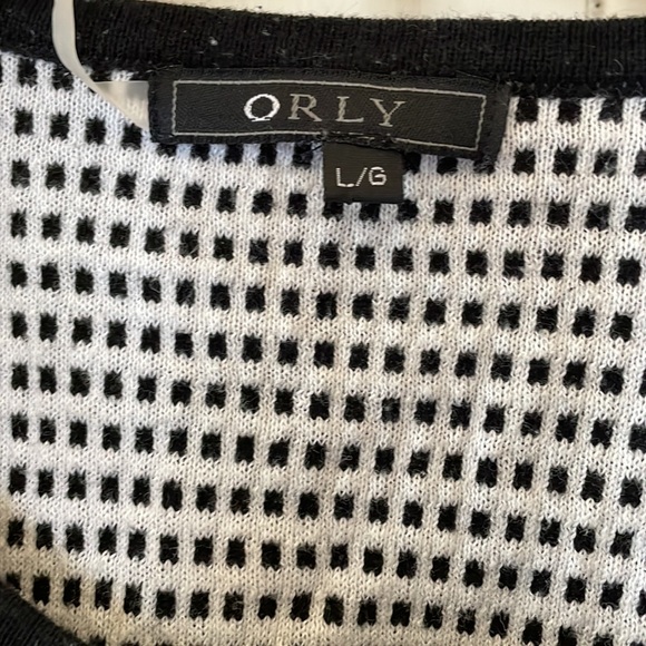 Ladies sweater by Orly. Long sleeve. Size large. - Picture 2 of 4